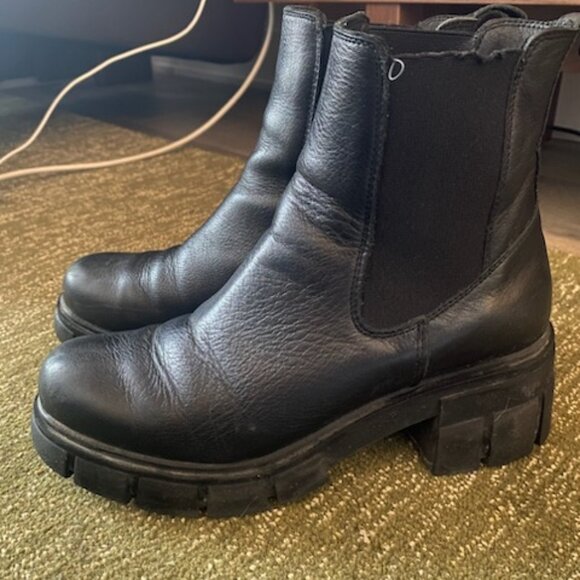 L'intervalle Black Leather Anke Boots - Picture 5 of 6